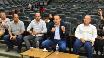 محافظ أسيوط يشهد بدء اختبارات اختيار المواهب الغنائية لإحياء حفل العيد القومي