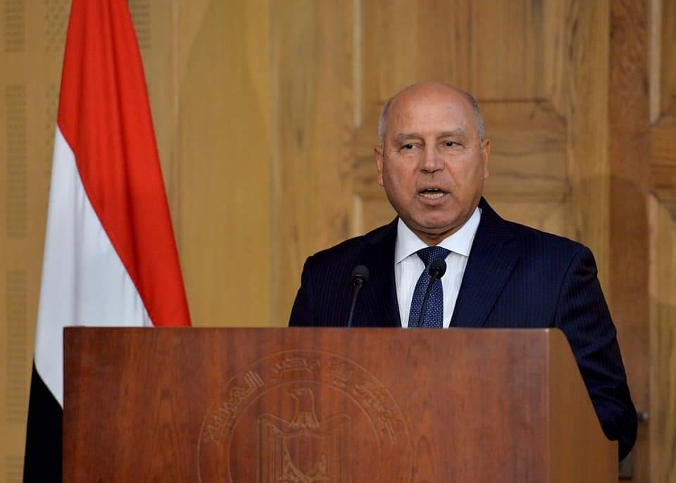 وزير الصناعة يعلن إطلاق مدينتين نسيجيتين متكاملتين بالمنيا والفيوم وزير الصناعة يعلن إطلاق مدينتين نسيجيتين متكاملتين بالمنيا والفيوم