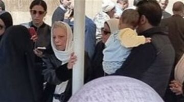 انهيار عارفة عبد الرسول في جنازة زوجها المخرج مصطفى درويش.. تفاصيل
