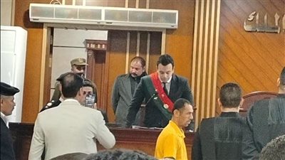 اعتدي عليها لمدة عشر دقائق.. تفاصيل مرافعة النيابة العامة في واقعة التعدي على طفلة بحمام عمومي بالعاشر اعتدي عليها لمدة عشر دقائق.. تفاصيل مرافعة النيابة العامة في واقعة التعدي على طفلة بحمام عمومي بالعاشر