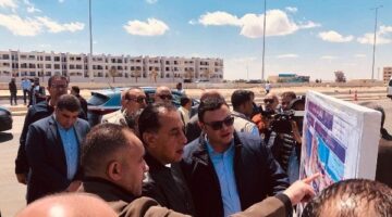 رئيس الوزراء يتفقد مشروع مزارين ونموذجا لفيلا سكنية بالعلمين الجديدة