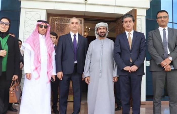 وفد البرلمان العربي برئاسة اليماحي يزور مكتبة البيروني في طشقند وفد البرلمان العربي برئاسة اليماحي يزور مكتبة البيروني في طشقند