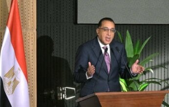 «مدبولي» يتابع موقف تسليم الوحدات السكنية والإدارية بـ العلمين الجديدة