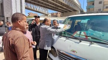 استمرار الحملات الرقابية للتأكد من الالتزام بتعريفة الركوب الجديدة في المنيا