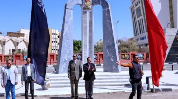 العيد القومي| محافظ سوهاج يطلق إشارة بدء ماراثون المشي بمشاركة 400 شاب