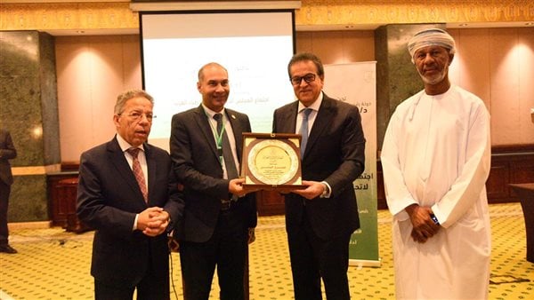 وزير الصحة يدعو اتحاد الأطباء العرب لدعم قطاع غزة وتوفير الإمدادات الطبية العاجلة وزير الصحة يدعو اتحاد الأطباء العرب لدعم قطاع غزة وتوفير الإمدادات الطبية العاجلة