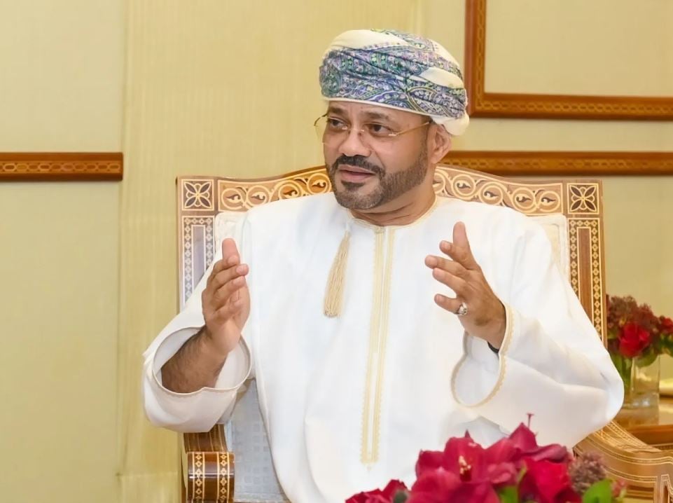 سلطنة عمان تستضيف لقاء بين إيران والولايات المتحدة لبدء مفاوضات تهدف للتوصل لاتفاق عادل وملزم