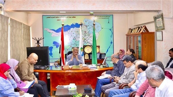 استعدادًا لـ الصيف.. مياه الفيوم تبحث تحسين خدمات الشرب ومواجهة زيادة الاستهلاك استعدادًا لـ الصيف.. مياه الفيوم تبحث تحسين خدمات الشرب ومواجهة زيادة الاستهلاك