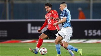 هدية للزمالك.. الأهلي يتعادل أمام بيراميدز 1-1 في الدوري المصري الممتاز هدية للزمالك.. الأهلي يتعادل أمام بيراميدز 1-1 في الدوري المصري الممتاز