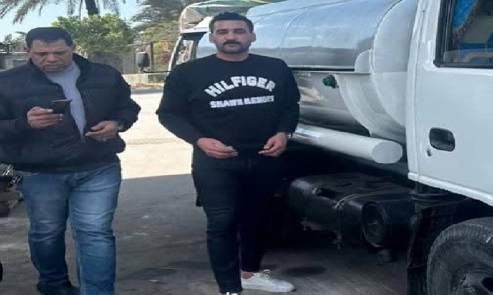 قبل تهريبها.. ضبط سيارة محملة بـ3 آلاف لتر سولار في البحيرة
