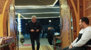 أشرف زكي.. أبرز الحضور في عزاء حماة رامي صبري