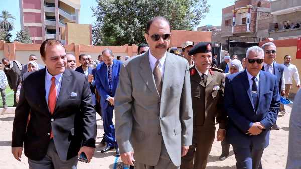 محافظ سوهاج يفتتح مدرستين بإدارة طهطا التعليمية محافظ سوهاج يفتتح مدرستين بإدارة طهطا التعليمية