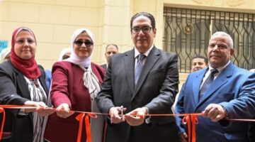 افتتاح المعرض السنوي للملابس في جامعة القاهرة (صور)