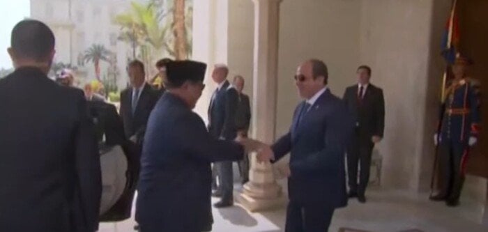 وزير الأوقاف يرحب بترفيع العلاقات المصرية الإندونيسية ويشيد بثبات الموقف تجاه فلسطين وزير الأوقاف يرحب بترفيع العلاقات المصرية الإندونيسية ويشيد بثبات الموقف تجاه فلسطين