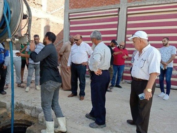رئيس مياه القناة: الانتهاء من تطهير شبكات قرية الأبطال وتكثيف العمل بصرف صحي المستقبل رئيس مياه القناة: الانتهاء من تطهير شبكات قرية الأبطال وتكثيف العمل بصرف صحي المستقبل