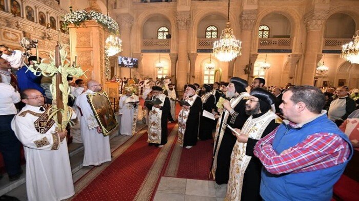 البابا تواضروس يترأس قداس أحد الشعانين بالكاتدرائية المرقسية بالاسكندرية «صور» 