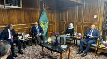 وزير الاتصالات: تركيب 50 ألف كابل ألياف ضوئية بالقليوبية وتطوير 170 مكتب بريد