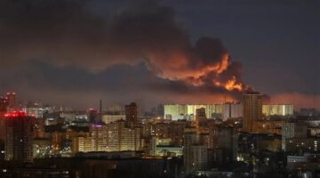 مقتل أكثر من 20 شخصا جراء هجوم صاروخي روسي على مدينة سومي الأوكرانية