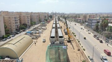 بالصور.. وزارة النقل تكشف تقدم أعمال تركيب الكمرات بمشروع مترو الإسكندرية