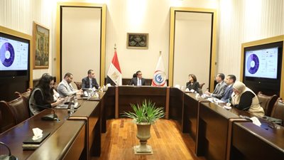 وزير الصحة يستقبل ممثلي شركة "«نوفارتس» لبحث التوسع في خطوط الإنتاج الدوائية المحلية وزير الصحة يستقبل ممثلي شركة "«نوفارتس» لبحث التوسع في خطوط الإنتاج الدوائية المحلية