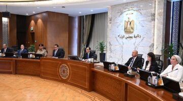 موعد بدء تلقي الطلبات مد الخدمة للمعلمين 2025