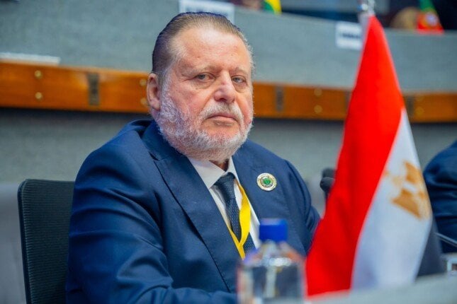 محافظ البنك المركزي: «ارتفاع الاحتياطي وتراجع الدين سبب استقرار الأمور في مصر» محافظ البنك المركزي: «ارتفاع الاحتياطي وتراجع الدين سبب استقرار الأمور في مصر»