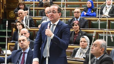وزير المالية بمناقشات الحساب الختامي: سعر الصرف زاد زيادة هائلة.. ولا يمكن نستغنى عن القروض وزير المالية بمناقشات الحساب الختامي: سعر الصرف زاد زيادة هائلة.. ولا يمكن نستغنى عن القروض