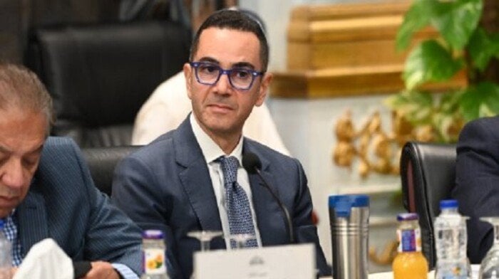 وزير التجارة الخارجية يبحث مع «فوداكوم» و«فودافون» فرص الاستثمار في مصر وزير التجارة الخارجية يبحث مع «فوداكوم» و«فودافون» فرص الاستثمار في مصر