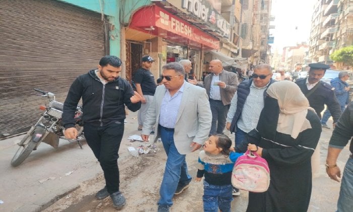 محافظ الدقهلية يقوم بجولة تفقدية فى شوارع المنصورة و طلخا محافظ الدقهلية يقوم بجولة تفقدية فى شوارع المنصورة و طلخا