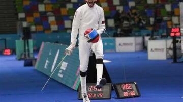 وزير الشباب والرياضة يهنيء محمود  السيد بعد تتويجه بذهبية سيف المبارزة في بطولة العالم للناشئين بالصين