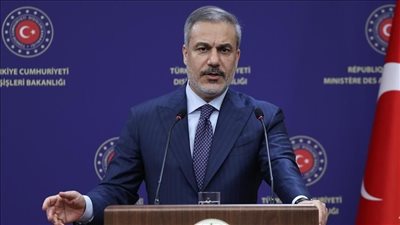 تركيا تؤكد رفضها للصدام في سوريا وتطالب باحترام السيادة تركيا تؤكد رفضها للصدام في سوريا وتطالب باحترام السيادة