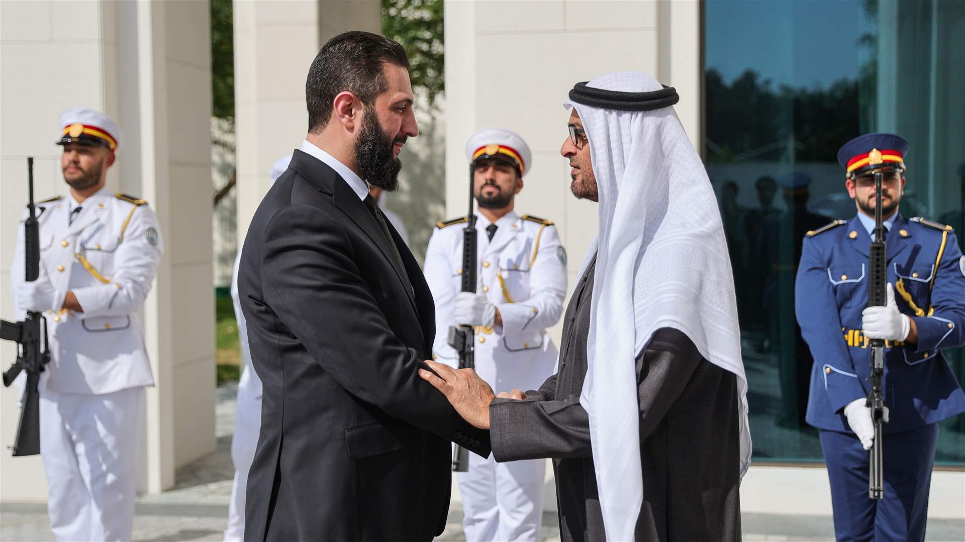 الرئيس السوري في الإمارات (صور) الرئيس السوري في الإمارات (صور)