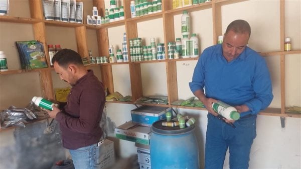 أنشطة تجارية بدون ترخيص.. حملات تموينية تضبط مخالفات في قرية مازورا ببني سويف