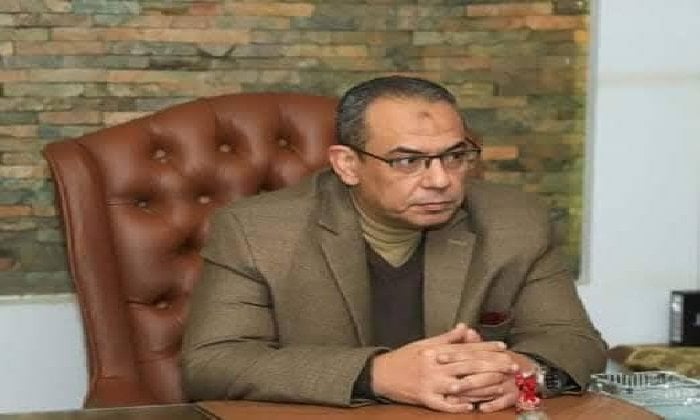مدير تعليم السويس يُحيل مخالفات «الفنية الزراعية» للتحقيق ويؤكد: لا تهاون مع المقصرين مدير تعليم السويس يُحيل مخالفات «الفنية الزراعية» للتحقيق ويؤكد: لا تهاون مع المقصرين