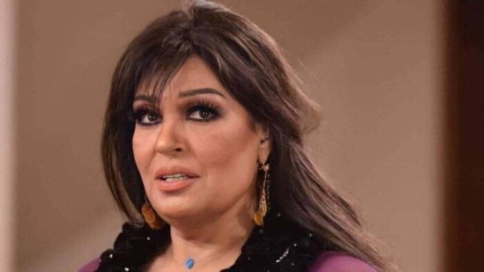 فيفي عبده تكشف موقفا إنسانيا جمعها بـ محمد هنيدي عام 1994 فيفي عبده تكشف موقفا إنسانيا جمعها بـ محمد هنيدي عام 1994