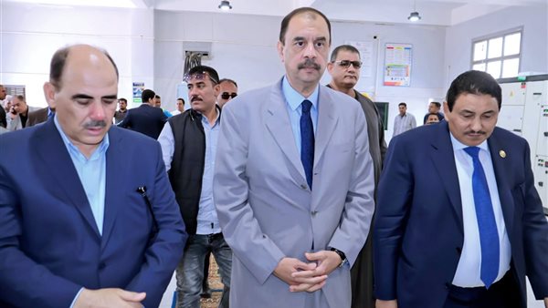 بتكلفة 650 مليون.. محافظ سوهاج يُطلق إشارة التشغيل لمشروعي معالجة صرف ومحطة رفع بتكلفة 650 مليون.. محافظ سوهاج يُطلق إشارة التشغيل لمشروعي معالجة صرف ومحطة رفع