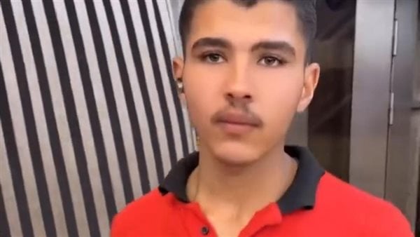 زعمت أنها تعمل بجهاز أمني.. أول تعليق من عامل مخبوزات أكتوبر على واقعة صفعه: فوجئت إنها بتصورني وضربتني قدام الزباين زعمت أنها تعمل بجهاز أمني.. أول تعليق من عامل مخبوزات أكتوبر على واقعة صفعه: فوجئت إنها بتصورني وضربتني قدام الزباين