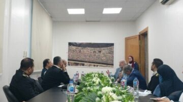 «رفع الجزر وتعديل التقاطعات».. محافظ المنيا يستعين بخبراء لتحقيق السيولة المرورية