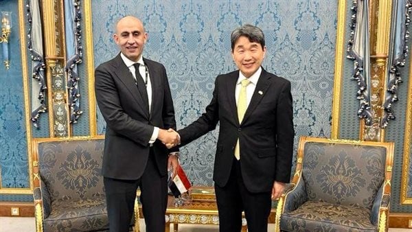 وزير التعليم يبحث مع نظيره الكوري الجنوبي تطوير منصات تعليمية تعتمد على الذكاء الاصطناعي وزير التعليم يبحث مع نظيره الكوري الجنوبي تطوير منصات تعليمية تعتمد على الذكاء الاصطناعي