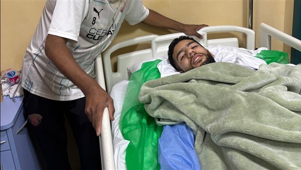 عملية ناجحة لأحمد القندوسي تحت إشراف طبيب سيراميكا عملية ناجحة لأحمد القندوسي تحت إشراف طبيب سيراميكا
