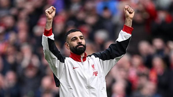 محمد صلاح: سعيد بالاستمرار مع ليفربول.. وأتمنى بقاء فان دايك
