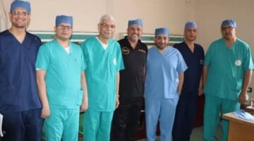 رئيس جامعة المنوفية يجرى عملية جراحية دقيقة لاستئصال ورم بالفك السفلى