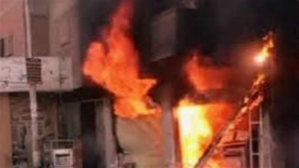 حريق هائل يتلهم منزل مكون من طابقين بقنا حريق هائل يتلهم منزل مكون من طابقين بقنا