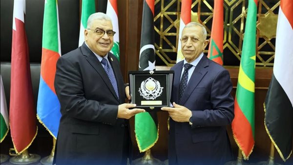 تعاون استراتيجي بين الأكاديمية العربية ومجلس الدولة المصري لتسريع التحول الرقمي في القضاء تعاون استراتيجي بين الأكاديمية العربية ومجلس الدولة المصري لتسريع التحول الرقمي في القضاء