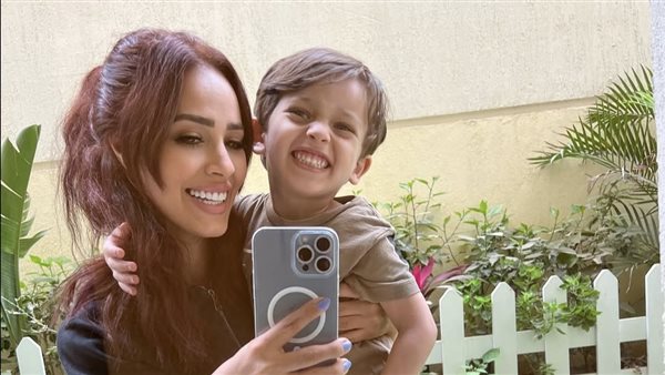 محكمة الأسرة تعيد رنا سماحة وطفلها إلى منزلهما.. ما القصة؟ محكمة الأسرة تعيد رنا سماحة وطفلها إلى منزلهما.. ما القصة؟