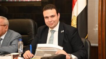 عبد المنعم إمام عن الانتخابات: البلد في "وضع السايلنت".. والكواليس مليئة بالأحاديث الفردية