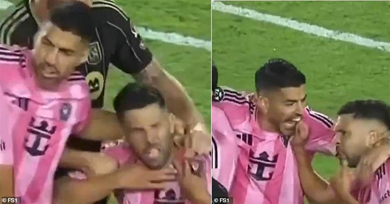فيديو – مجدّداّ لويس سواريز يحاول عض لاعب فيديو – مجدّداّ لويس سواريز يحاول عض لاعب