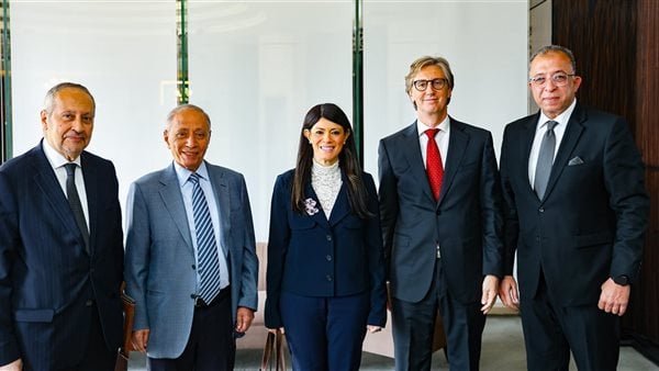 المشاط: الحكومة دشنت 3 مجموعات وزارية من أجل دفع معدلات النمو والتوظيف المشاط: الحكومة دشنت 3 مجموعات وزارية من أجل دفع معدلات النمو والتوظيف