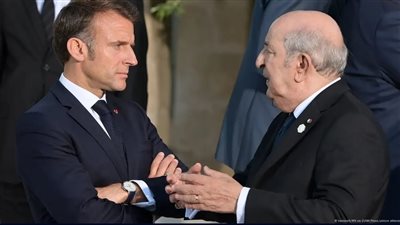 «أزمة دبلوماسية».. الجزائر تطرد 12 موظفا بسفارة فرنسا وتطالبهم بمغادرة أراضيها «أزمة دبلوماسية».. الجزائر تطرد 12 موظفا بسفارة فرنسا وتطالبهم بمغادرة أراضيها