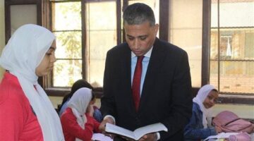 وكيل تعليم الجيزة يتابع سير العملية التعليمية بالمدارس.. ويشدد على تفعيل جروبات أولياء الأمور